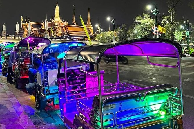 Private Tuk Tuk Night Adventure with Dinner - Passing the Grand Palace: The Photo Stop Even When Closed