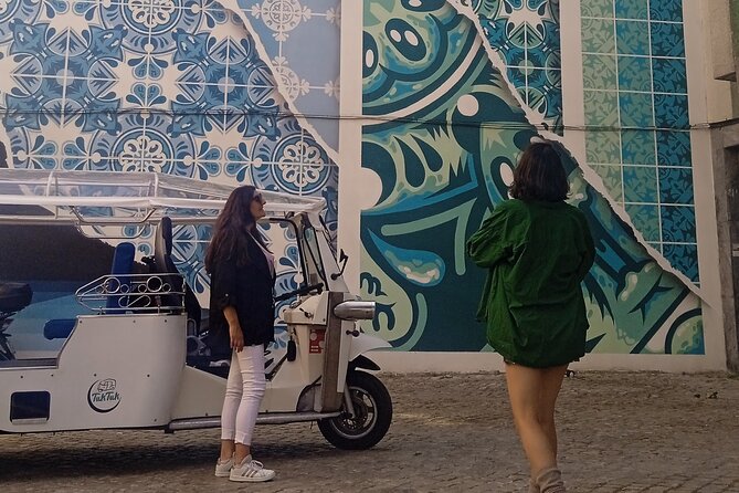 Private Tuk Tuk of the Old Town Lisbon and Street Art Highlights - Stop 2: Museu de Lisboa – Teatro Romano (Roman Theatre) and the 1755 story