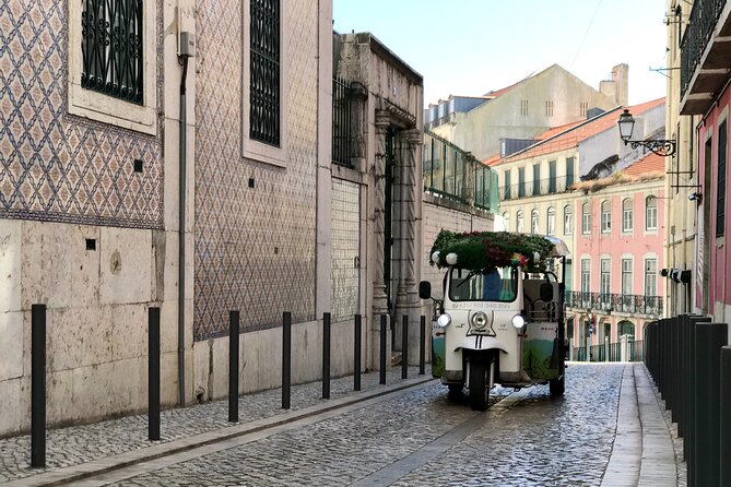 Private tuk tuk tour in old city Lisbon (Standard-1h30) - Key things to know before you ride