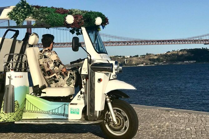 Private tuk tuk tour in old city Lisbon (Standard-1h30) - Private Tuk-Tuk in Lisbon’s Old City: How the 90 Minutes Work