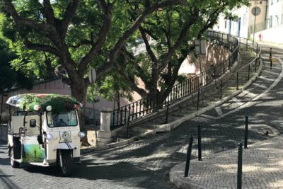 Private tuk tuk tour in old city Lisbon (Standard-1h30) - Price and Value: What $84.65 Gets You