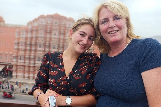 Private Tuk-Tuk Tour of Jaipur with Guide - Hawa Mahal and Jantar Mantar: the two stops that set the theme fast