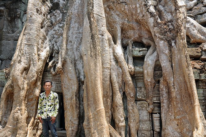 Private Tuk Tuk Tour to Angkor Wat and Small Circle with Two Extras - Sunset Angkor Wat photos plus Wat Thmey’s memorial pause