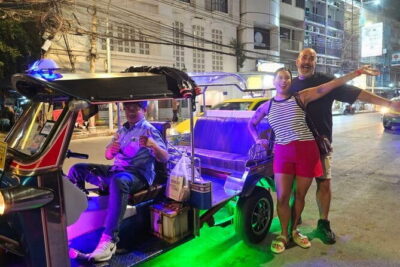 Private Tuktuk Authentic Food Tour (Chinatown-Flower Market) - Riding Yaowarat Chinatown: gold shops, temples, and neon cues