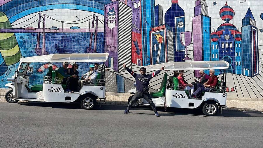 Private tuktuk Tour : unforgettable Old Town Lisbon - Key things I’d prioritize on this tuktuk tour