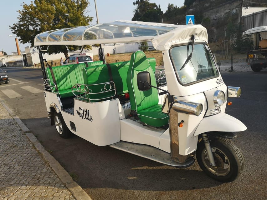 Private tuktuk Tour : unforgettable Old Town Lisbon - Lisbon Cathedral: a quick stop with real context