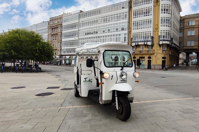 Private VIP Tour EN Tuk tuk A Coruña - Meeting Point and pickup reality near Porto da Coruña