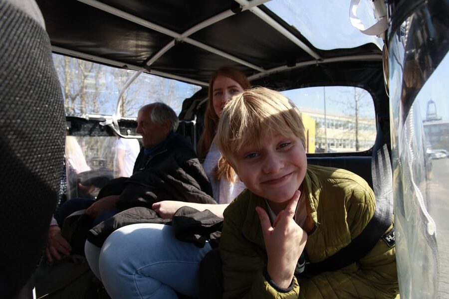 Reykjavík Tuk Tuk Tour - Guides Make the Difference: Ray and Helga as Examples