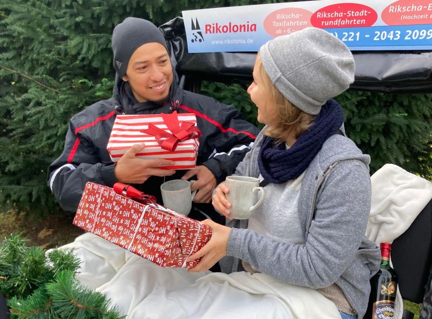 Rickshaw Glühwein Ride - Your guide matters: stories, flexibility, and the human touch