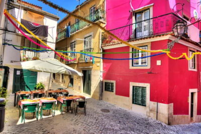 Ride the Stories of Lisbon – Tuk Tuk Experience - Starting at Time Out Market: a practical way to begin