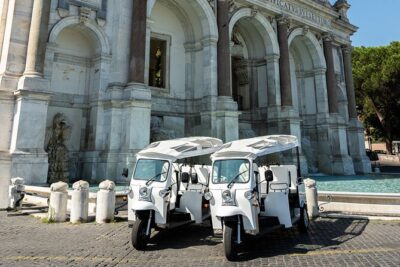 Rome 2h Tuk-tuk Tour with Prosecco & Hidden Gems - Prosecco at Fontana dell’Acqua Paola: The Best Kind of Break