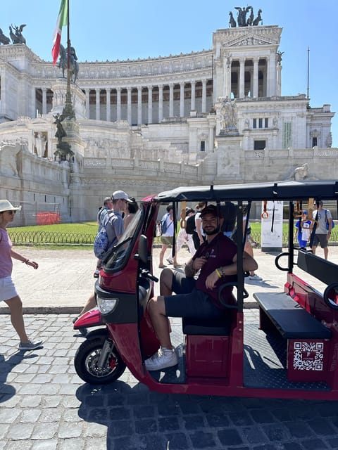 Rome: City Highlights E-Tuk Tuk Tour - Piazza Venezia and the Pantheon: Classic Rome With Short, Focused Breaks