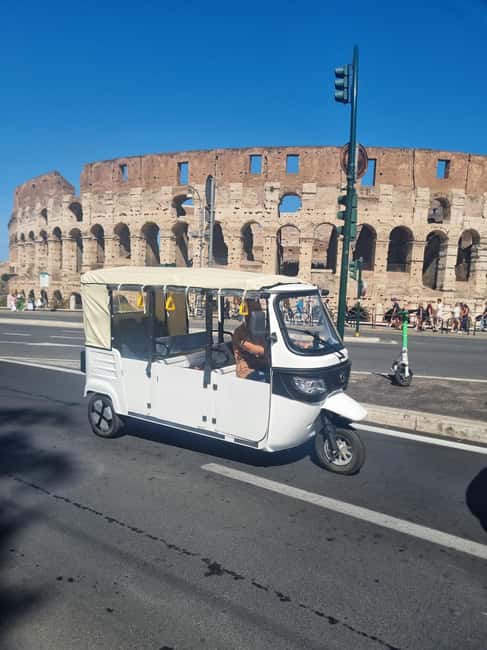 Rome: Electric Tuk-Tuk photo experience with driver - Meeting Rome in a Covered Electric Tuk-Tuk (Without the Traffic Headache)