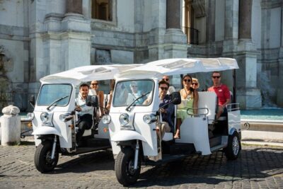 Rome: Private Tuk Tuk Tour with Hotel Pickup and Prosecco - Spanish Steps to Pincio Gardens: the Rome postcard start