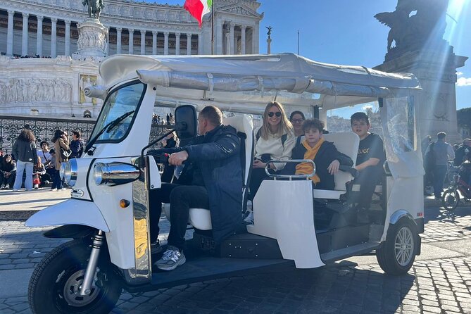 Rome:Tuk-Tuk Private Tour of the City Center - Forum Boarium and Teatro di Marcello: see the structure without the sprint
