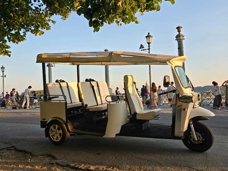 Rome: Tuk Tuk Tour of the Rome City Center - Colosseum photo stop: how to make 10 minutes count