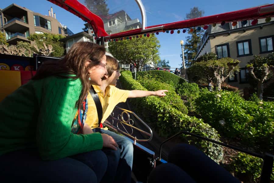 San Francisco: Private City Tour by Electric Tuk-Tuk - From Fisherman’s Wharf to the bay: crabs, ships, and Golden Gate angles