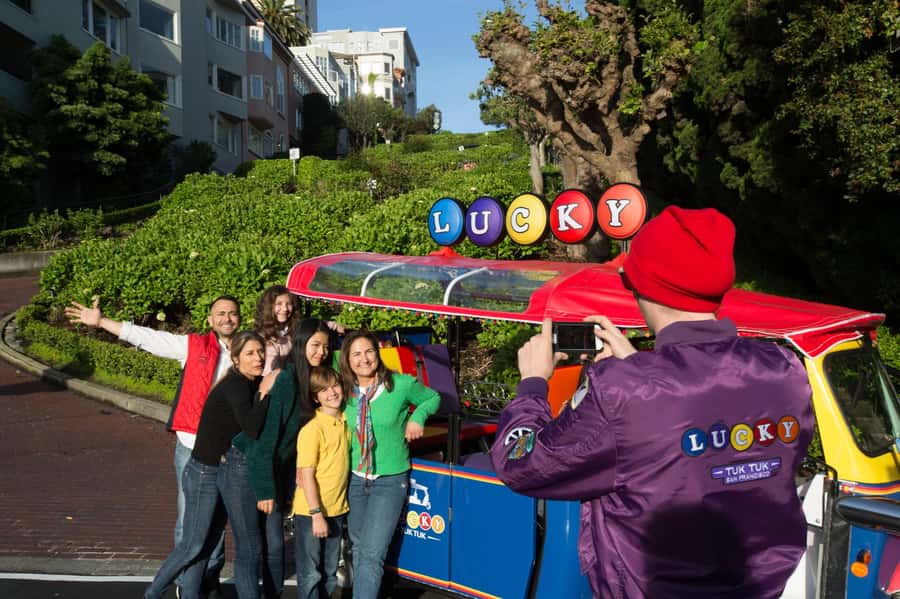San Francisco: Private City Tour by Electric Tuk-Tuk - North Beach to Pier 39: the final photo wave