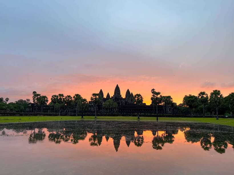 Siem Reap: Angkor Wat Sunrise Tour via Tuk Tuk & Breakfast - Angkor Wat after sunrise: exploring more than the postcard