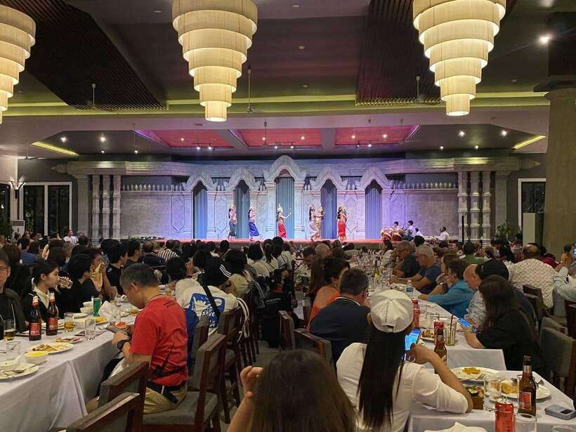 Siem Reap: Apsara Dance Show & Dinner with Tuk-Tuk Transfers - Who’s running it