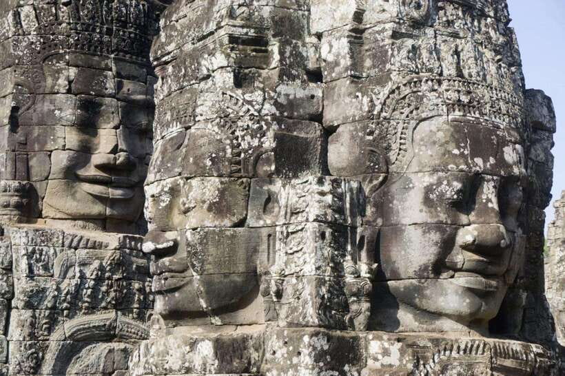 Siem Reap: Full-Day Tuk-Tuk Tour of Angkor Wat Temples - Start at Angkor Wat for sunrise: the big first wow