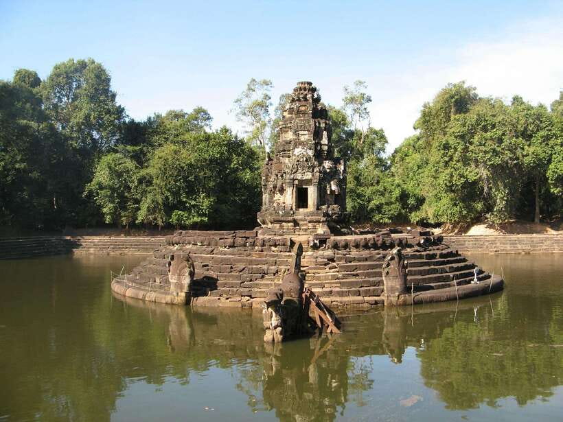 Siem Reap: Grand Circle Temples Tour With Private Tuk-Tuk - Angkor Wat Sunrise: The Reason You’ll Remember the Whole Day
