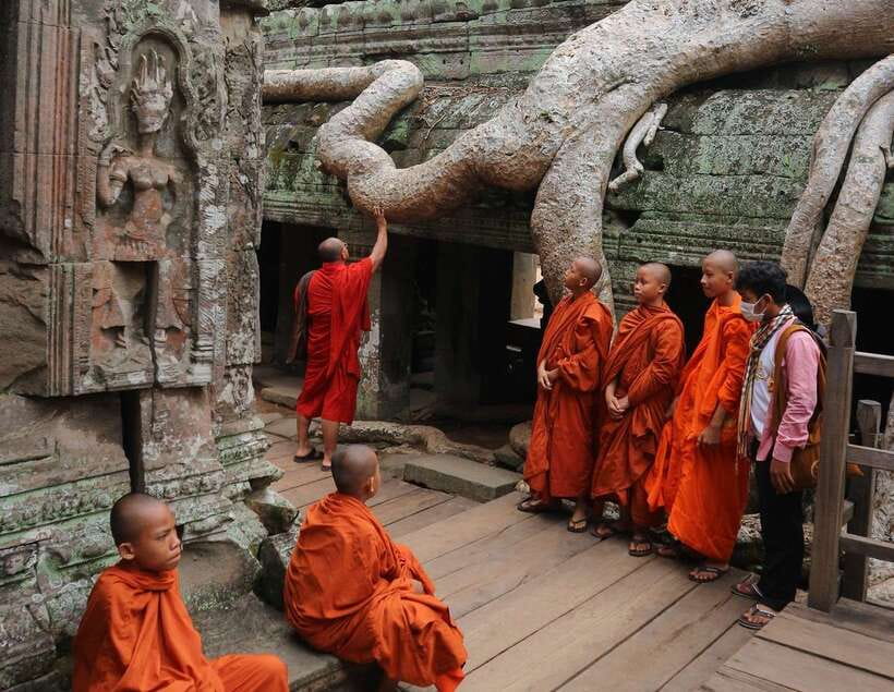 Siem Reap: Personalized Angkor Wat Sunrise/Set by TukTuk/Car - Tuk-tuk vs AC car/van: a comfort decision, not a small detail