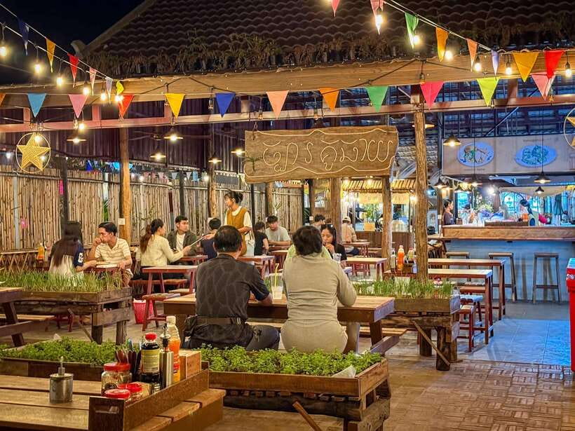 Siem Reap: Street Food Experience by Tuk-Tuk - Marketplace Break at Made in Cambodia Market: Shopping With Purpose