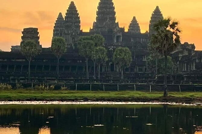 Siem Reap Temple Tuktuk Tour: Explore Angkor Wat and beyond. - Key highlights worth planning around