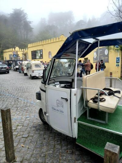 Sintra:1 hour tuk tuk experience to Pena Palace(3 monuments) - The Pickup: Where You Start Changes the Whole Trip