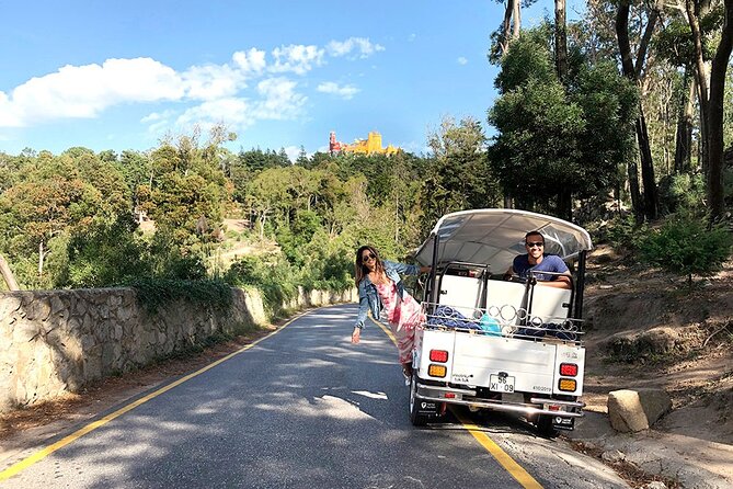 Sintra Electric Tuk Tuk Tour with Local Expert Guides 2h30 - The guide experience: Daniel Ponce and that clean, fun vibe