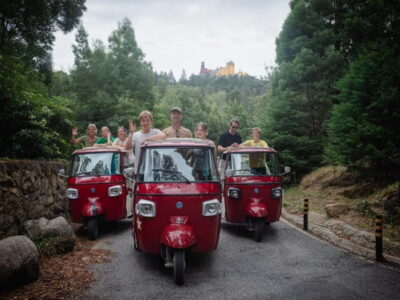 Sintra: Guided History & Highlights Tuk-Tuk Tour with Pastry - Saudade meeting point and the Queijadas start