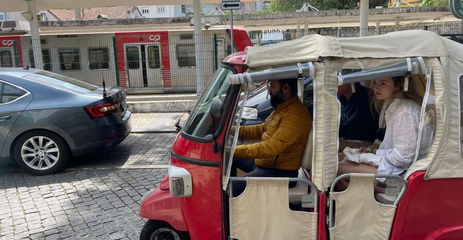 Sintra: -Sintra Sightseeing Tour With Tuk Tuk (1hr) - Quinta da Regaleira: Estate-Time With a Guide to Keep It Straight