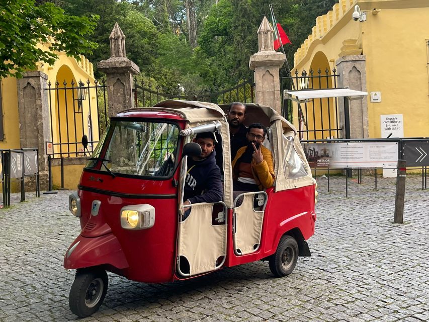 Sintra: -Sintra Sightseeing Tour With Tuk Tuk (1hr) - Pena Palace and Gardens: The Main Event, Timed for Maximum Impact