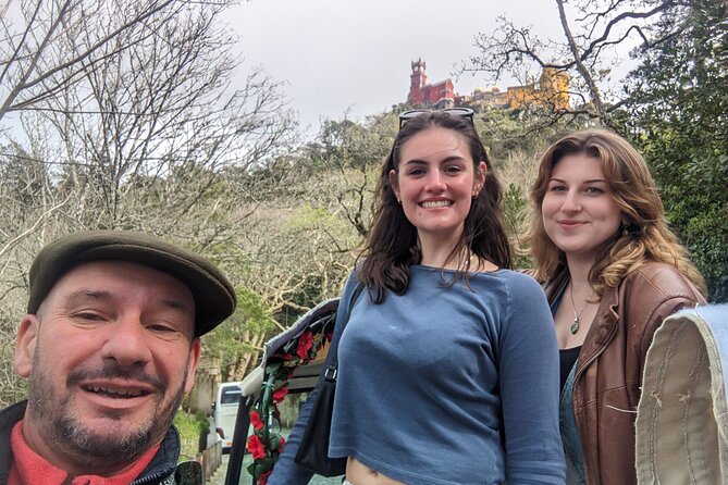 Sintra Tuk Tuk Experience: Mountain, Monuments and Dream Beaches - Azenhas do Mar: Praia das Maçãs, a Drink Stop, and Free Admission