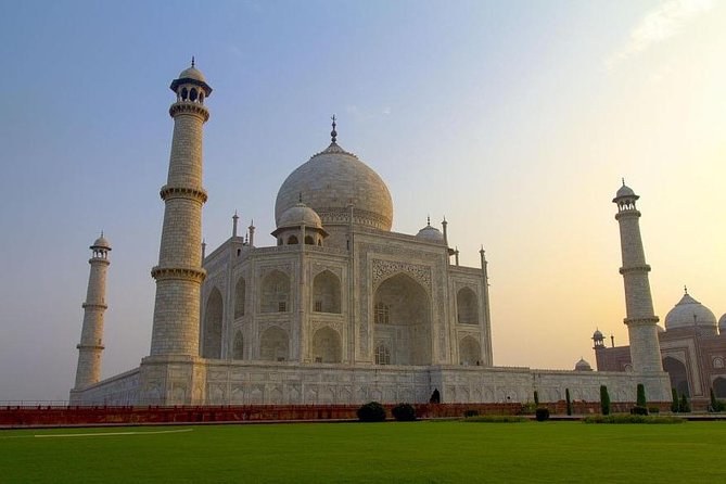 Skip the Line: Half Day Sunrise Tour of Taj Mahal by TUK TUK - Private Tour Value: Why $16 Can Be Worth It