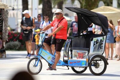 Split by Private Electric Rickshaw - Palace & Hidden Gems - Riva, Prokurative, and the theater: your Old Town warm-up