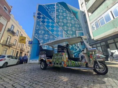 Street Art Lisbon: Tuk Tuk Tour - Pickup at Chapéus Lisboetas: The Starting Point That Keeps It Simple
