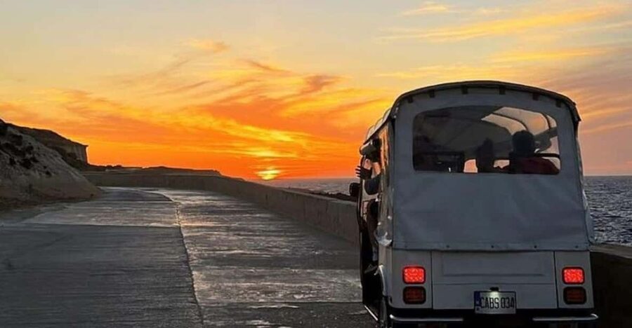 Sunset Tuk Tuk Tour in Gozo & Blue Lagoon (Comino) - Comino caves and Crystal Lagoon scenery from the sea