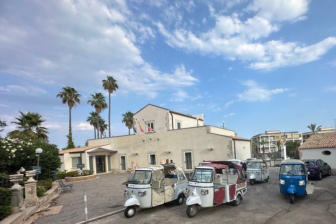Syracuse and Ortygia and Park Neapolis Tuk-Tuk Tour - Temple of Apollo (Tempio di Apollo) photo stop
