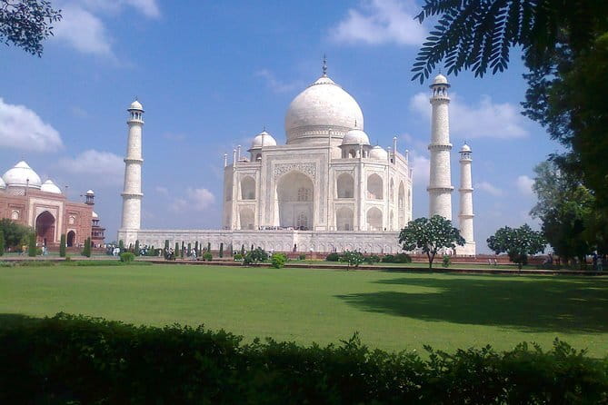 Taj Mahal by Tuk Tuk : A Local-Style Adventure - Agra Fort Views and the Taj Link From the Walls
