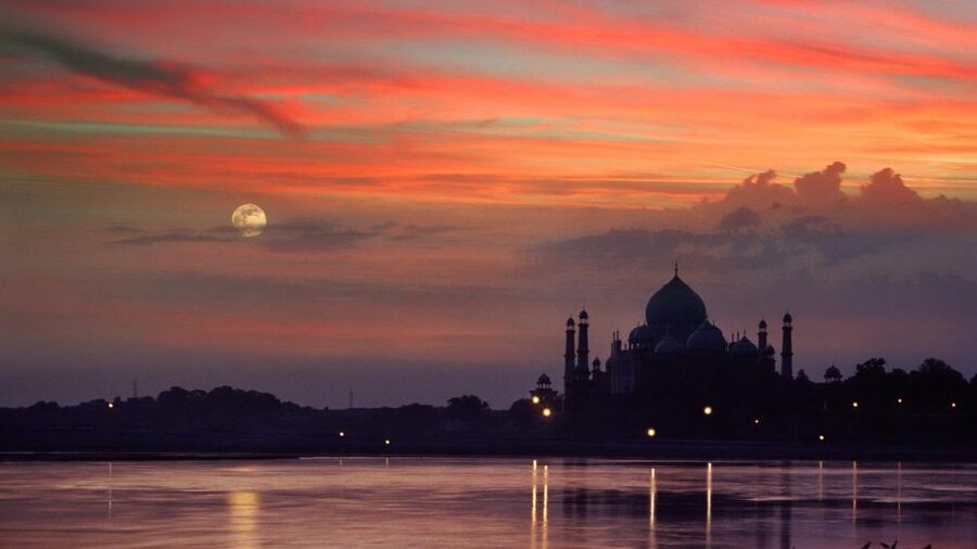Taj Mahal Sunset Tour By Tuk Tuk with Private Guide - Key things to know before you go