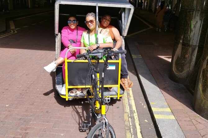 Touching Distance LONDON Rickshaw/Pedicab Private Tour - Westminster: Abbey grandeur and Parliament-side views