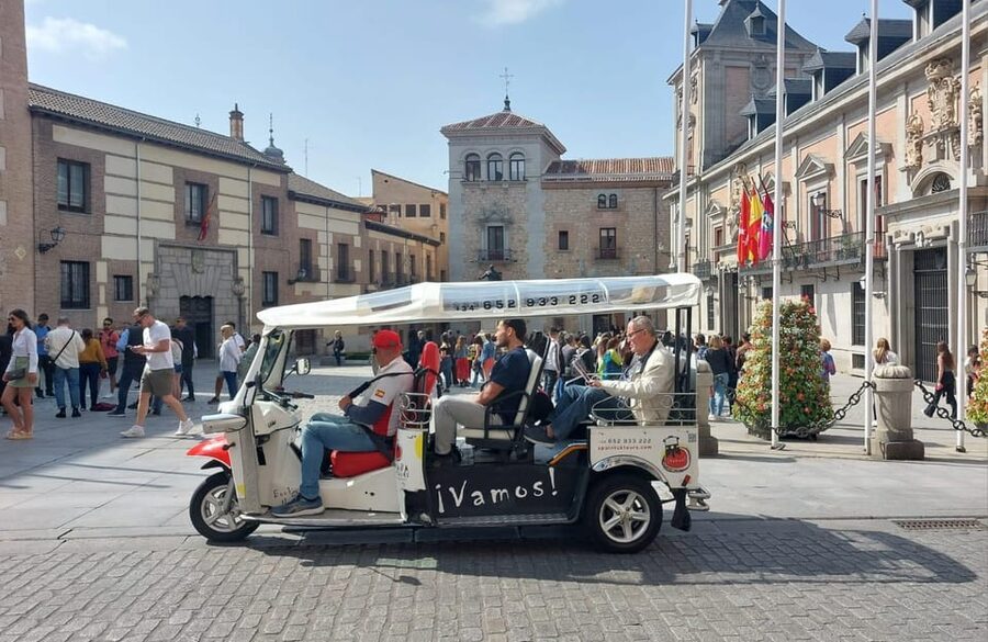 Tour Madrid: Secrets in a Electric Tuk Tuk - Key highlights worth your time