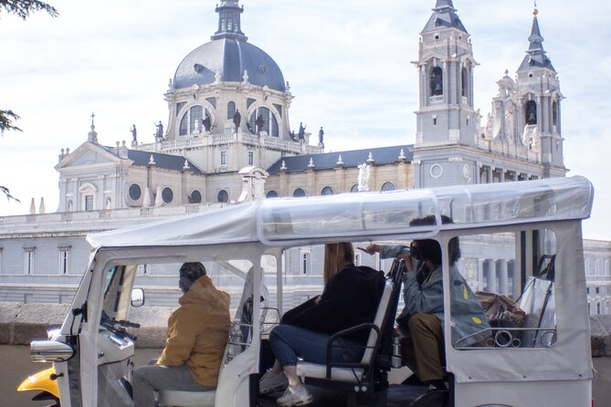 Tour of Castizo Madrid with a private guide in a yellow Tuk-Tuk - Why a yellow tuk-tuk is a great Madrid starter