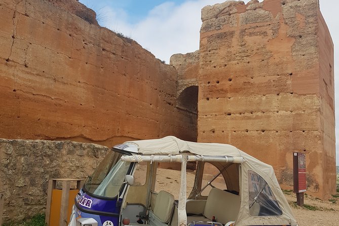 TOURS CARLOS SMILE TUK TUK - coast, country side or mix - A tuk tuk route that actually gets off the main roads