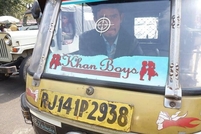 Travel Through the Streets of Jaipur by Tuktuk with a Local - Hawa Mahal, City Palace, and the royal-photo circuit