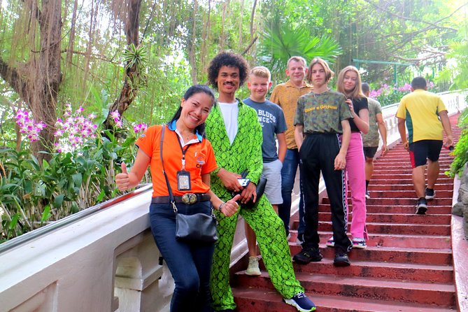 Tuk Tuk Bangkok Private Tour: WW2 Pad Thai, 360-Viewpoint, Chinatown (Pickup) - What $104.97 per person really buys you on this tour