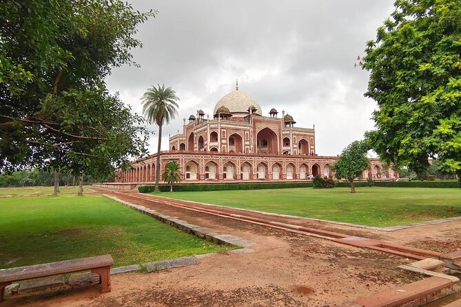 Tuk Tuk Delhi Experience - Stop 7: Old Delhi by bicycle rickshaw and spice market walking