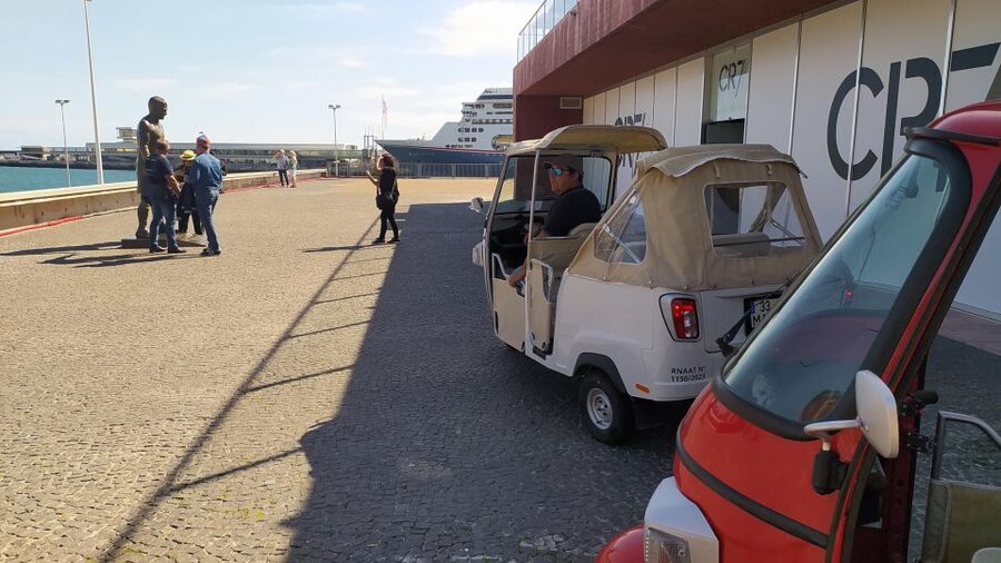 Tuk Tuk Funchal CR7 - Madeira Island - Hotel pickup and drop-off in Funchal: simple logistics, real time savings